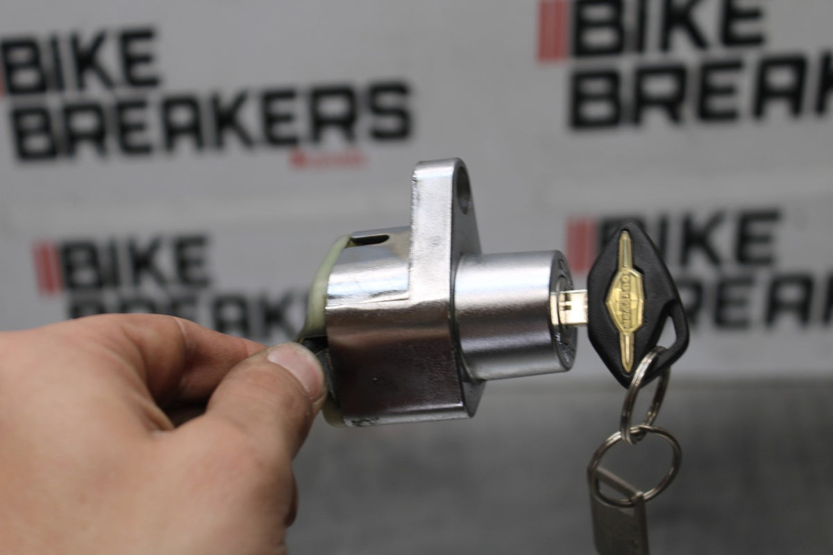 05-09 SUZUKI BOULEVARD C90 IGNITION LOCK KEY SET LOCK SET BB918