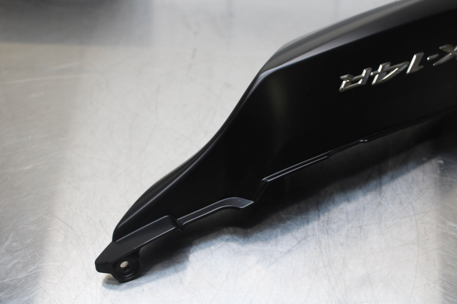 23-24 KAWASAKI NINJA ZX14R NEW!!  RIGHT REAR BACK TAIL FAIRING COWL SHROUD BB141