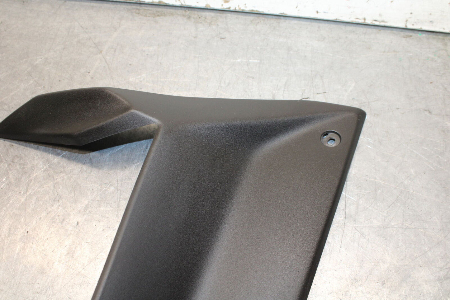 18-24 KAWASAKI NINJA 650 LEFT & RIGHT MID UPPER SIDE FAIRING COWL PLASTIC BB725