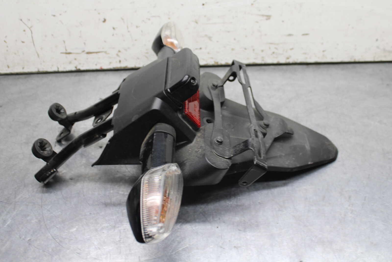 15-16 HONDA CB300F REAR BACK FENDER MUD GUARD BB740