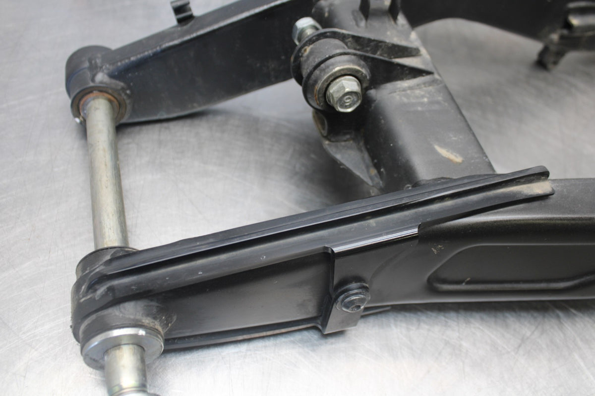 23 KAWASAKI NINJA 650 EX650 REAR SWINGARM BACK SUSPENSION SWING ARM BB920