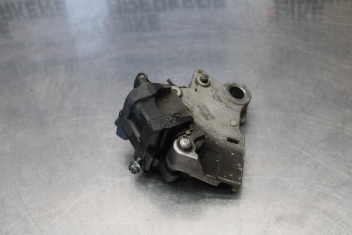 10 SUZUKI SV650 REAR BACK BRAKE CALIPER W MOUNT BRACKET BB181