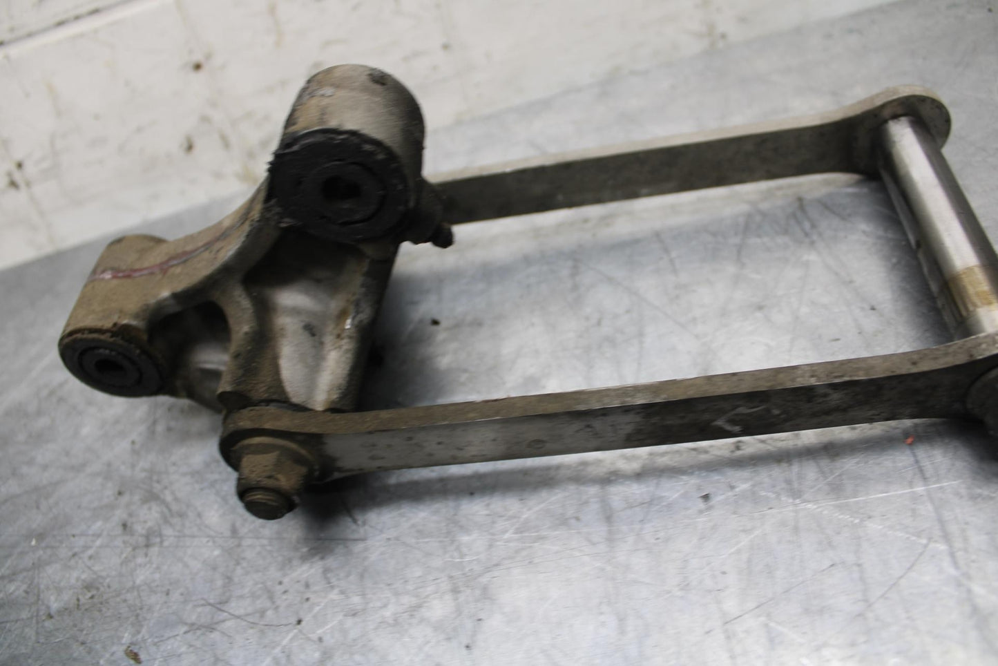 03 KAWASAKI ZX12R  REAR DOGBONE SHOCK LINKAGE LINK BB472