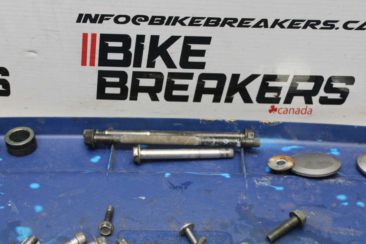 06-07 KAWASAKI NINJA 650R EX650A MOUNTING BOLTS HARDWARE MOTOR SCREWS BB774
