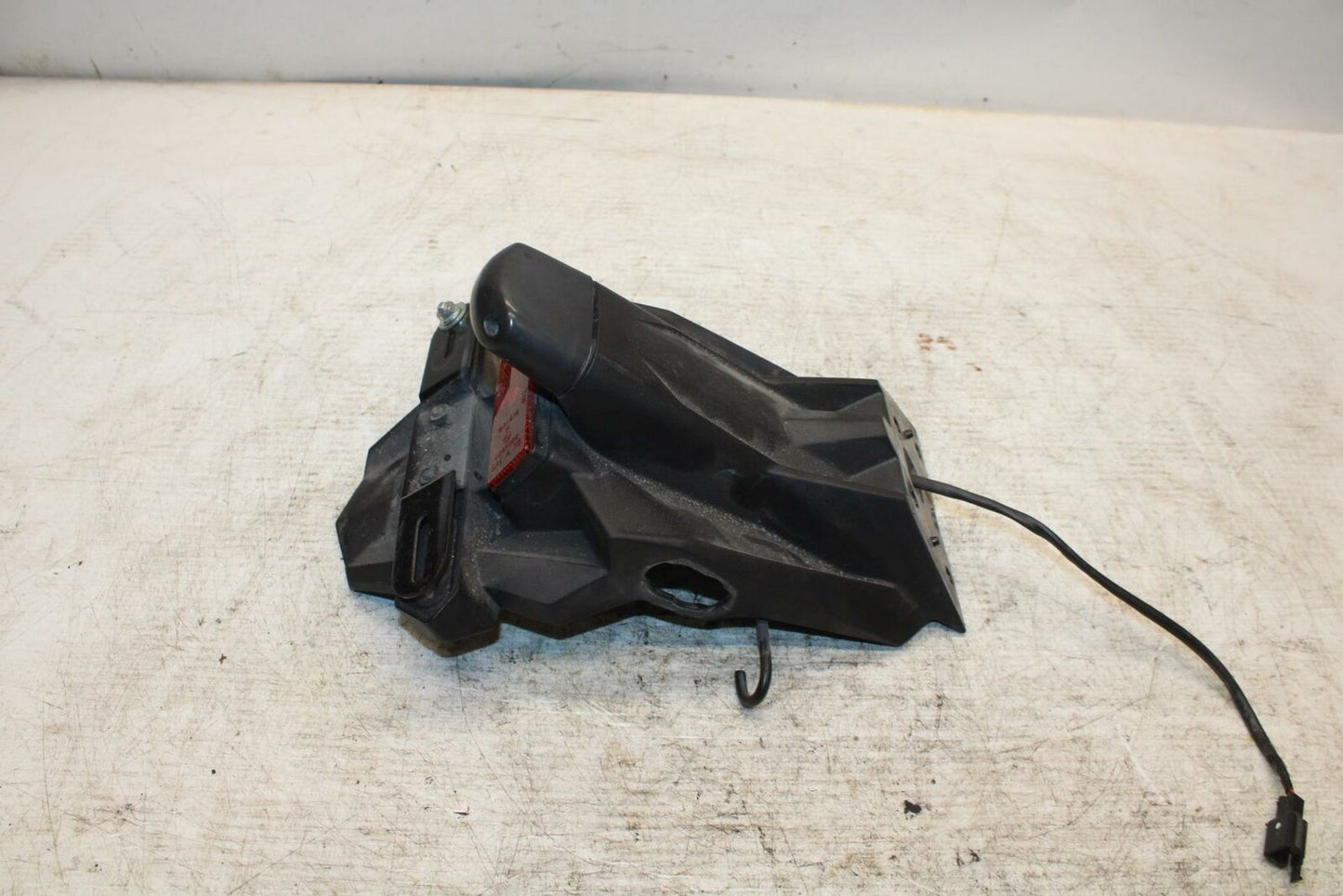 12-13 KAWASAKI EX300 NINJA REAR BACK FENDER MUD GUARD BB373