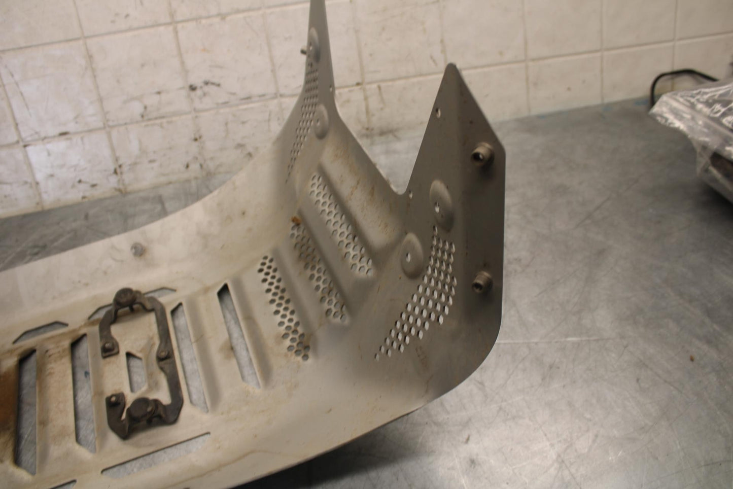 22 KTM 890 ADVENTURE  LOWER ENGINE COWL GUARD BB514