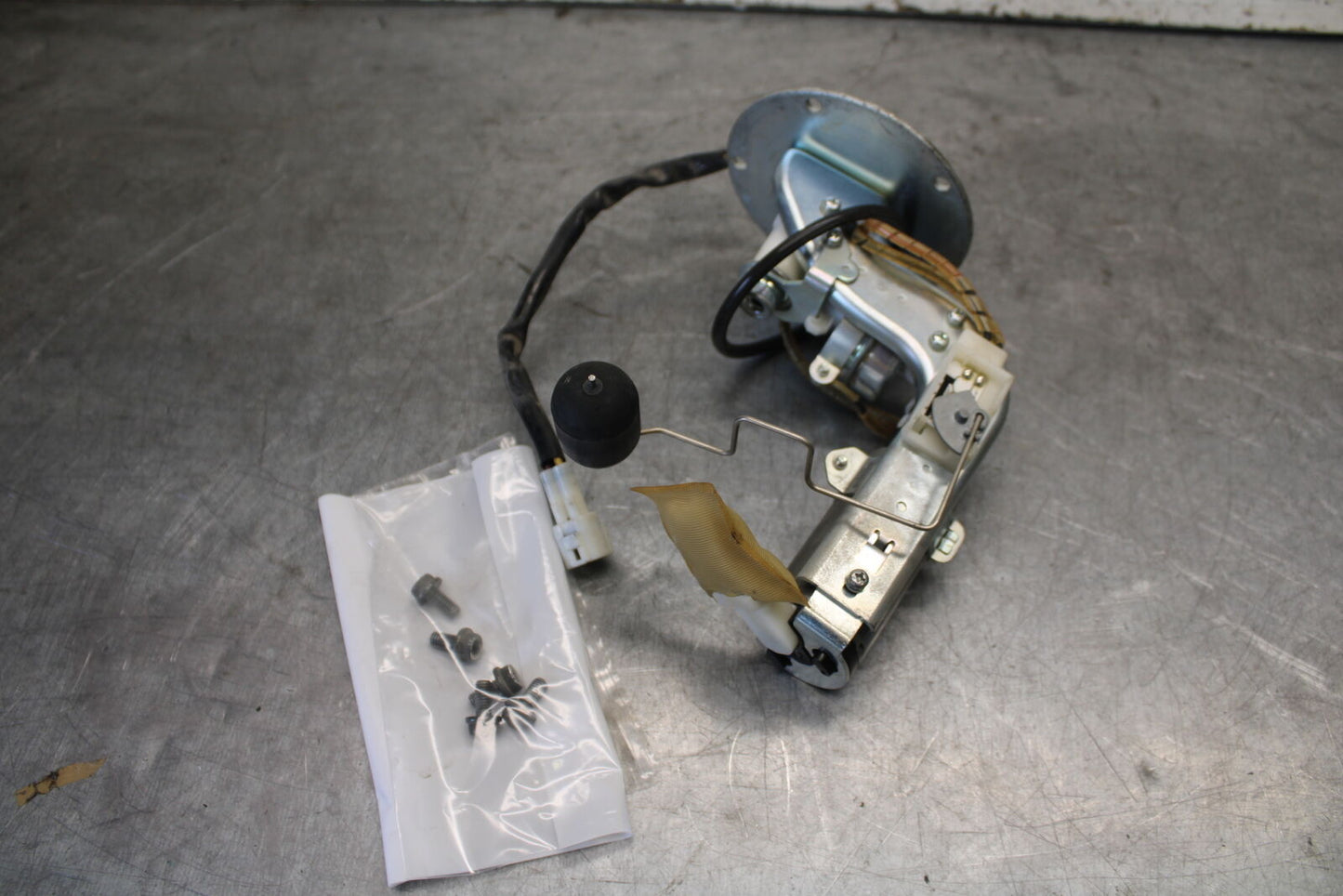 05-09 SUZUKI BOULEVARD C90 FUEL GAS PUMP BB692