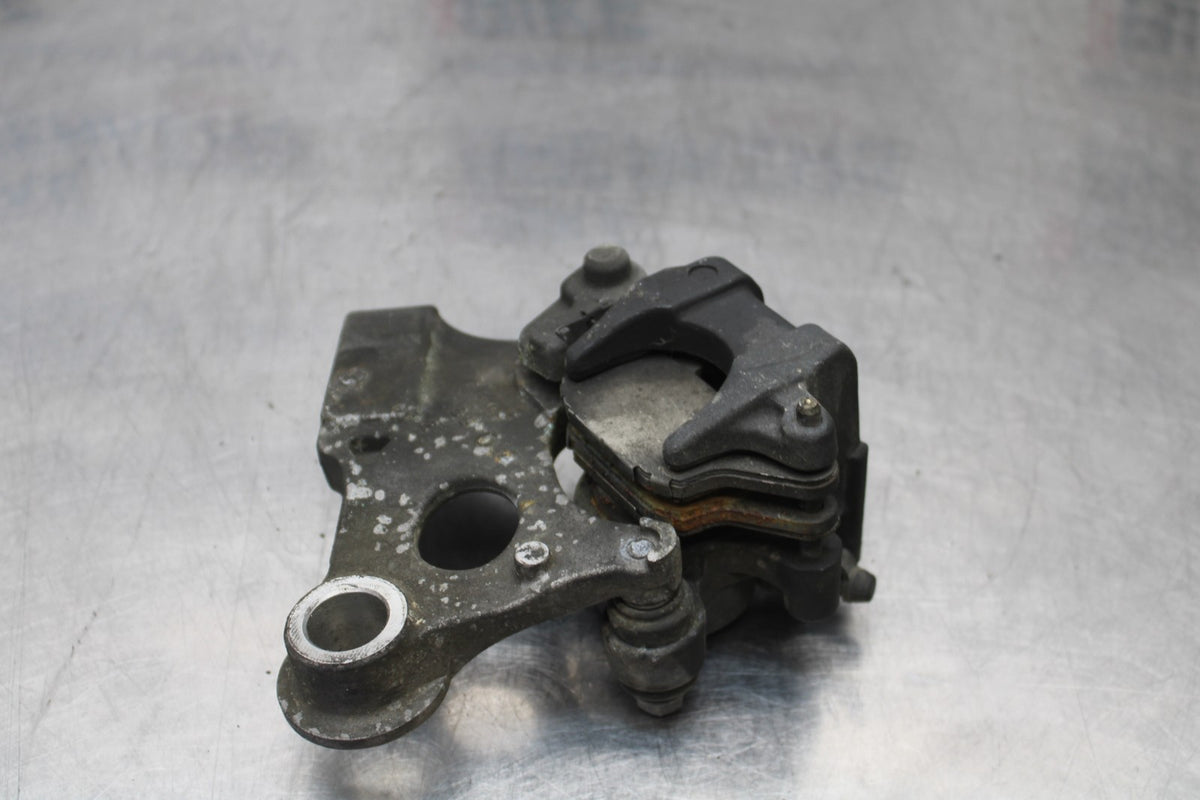 01-06 HONDA CBR600F4I REAR BACK BRAKE CALIPER W MOUNT BRACKET BB185