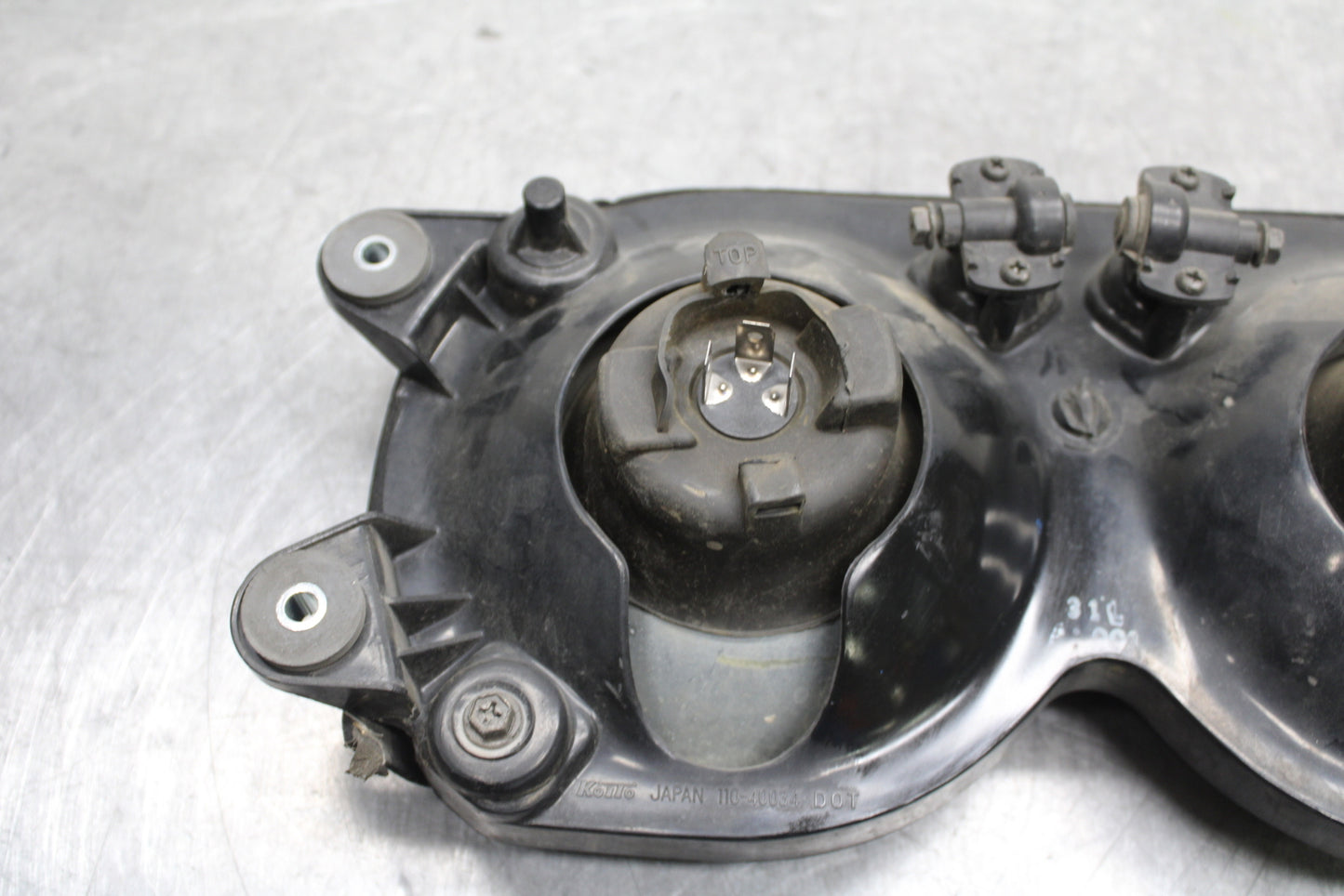 93-94 KAWASAKI NINJA ZX7R FRONT HEADLIGHT HEAD LIGHT LAMP BB122