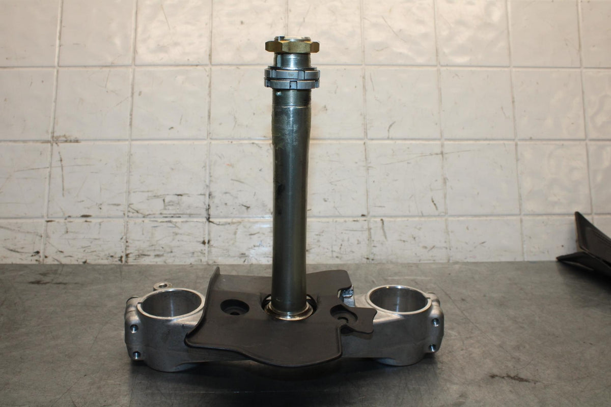 11-23 SUZUKI GSXR 750 FRONT FORKS CLAMP LOWER TRIPLE TREE STEM BB55