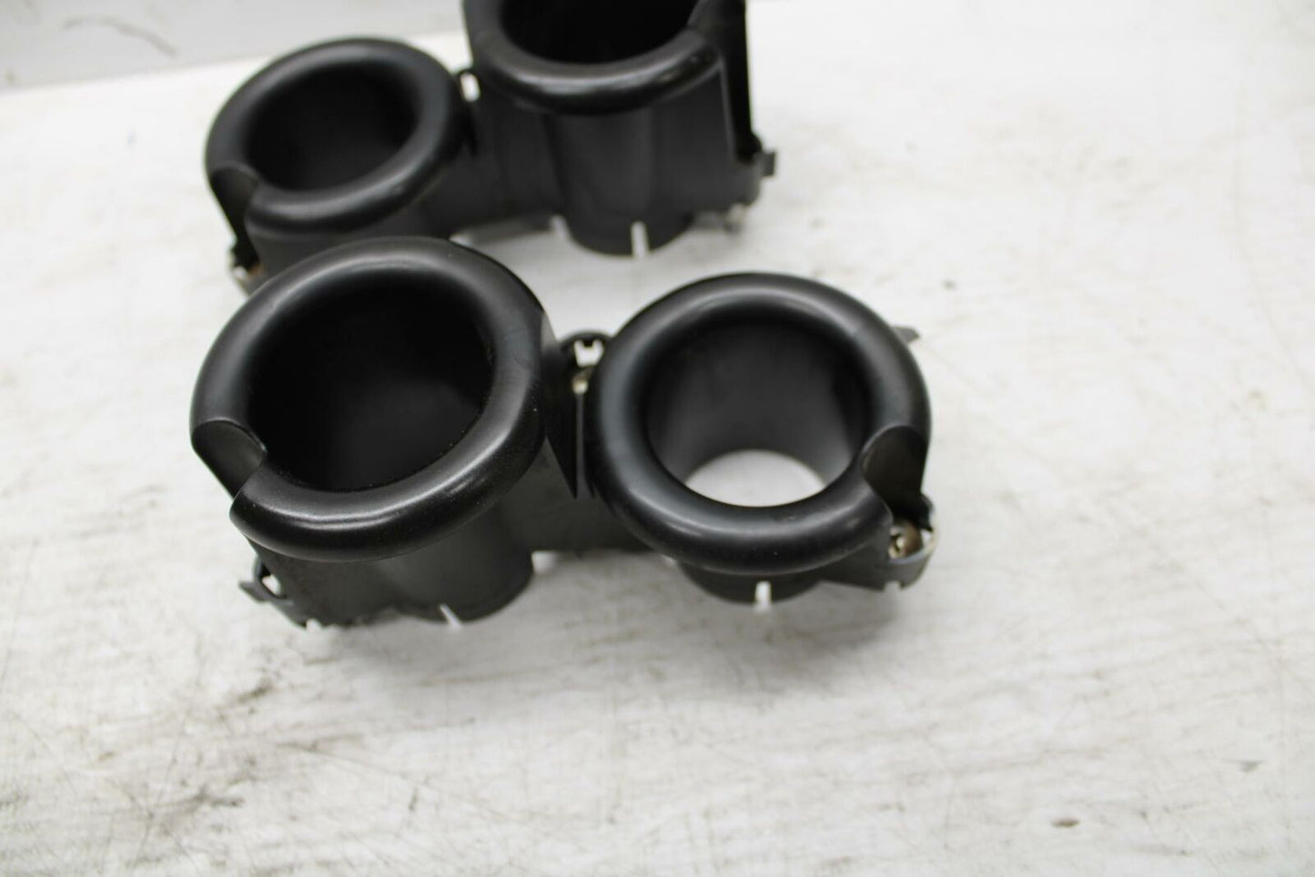 05-06 HONDA CBR600RR  INTAKE VELOCITY STACKS 17225-MEE-000 17226-MEE-000 BB307
