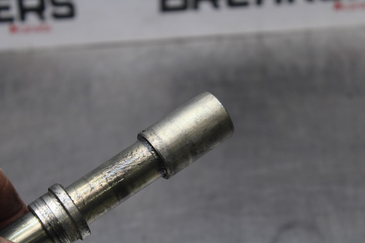 13 YAMAHA YZF R1 FRONT WHEEL RIM AXLE PIVOT BOLT BB781