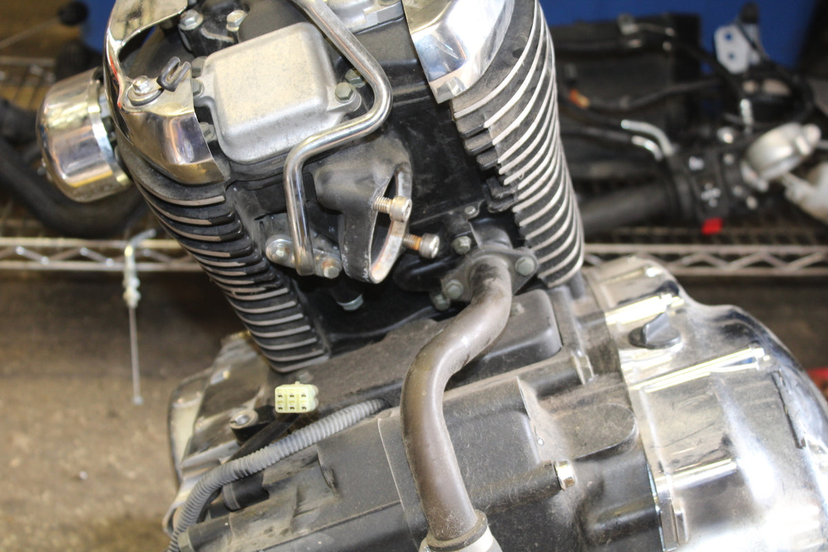 04 SUZUKI INTRUDER 800 ENGINE MOTOR BB758