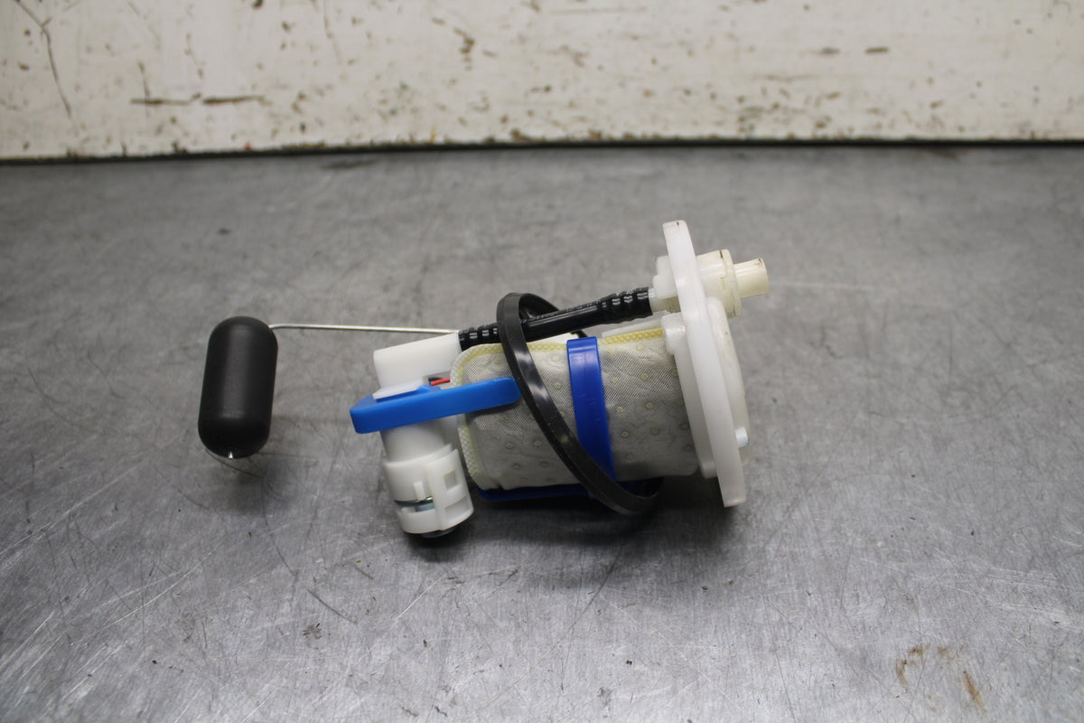 15-17 YAMAHA YZF R3 FUEL PUMP GAS PETROL SENDER UNIT BB111