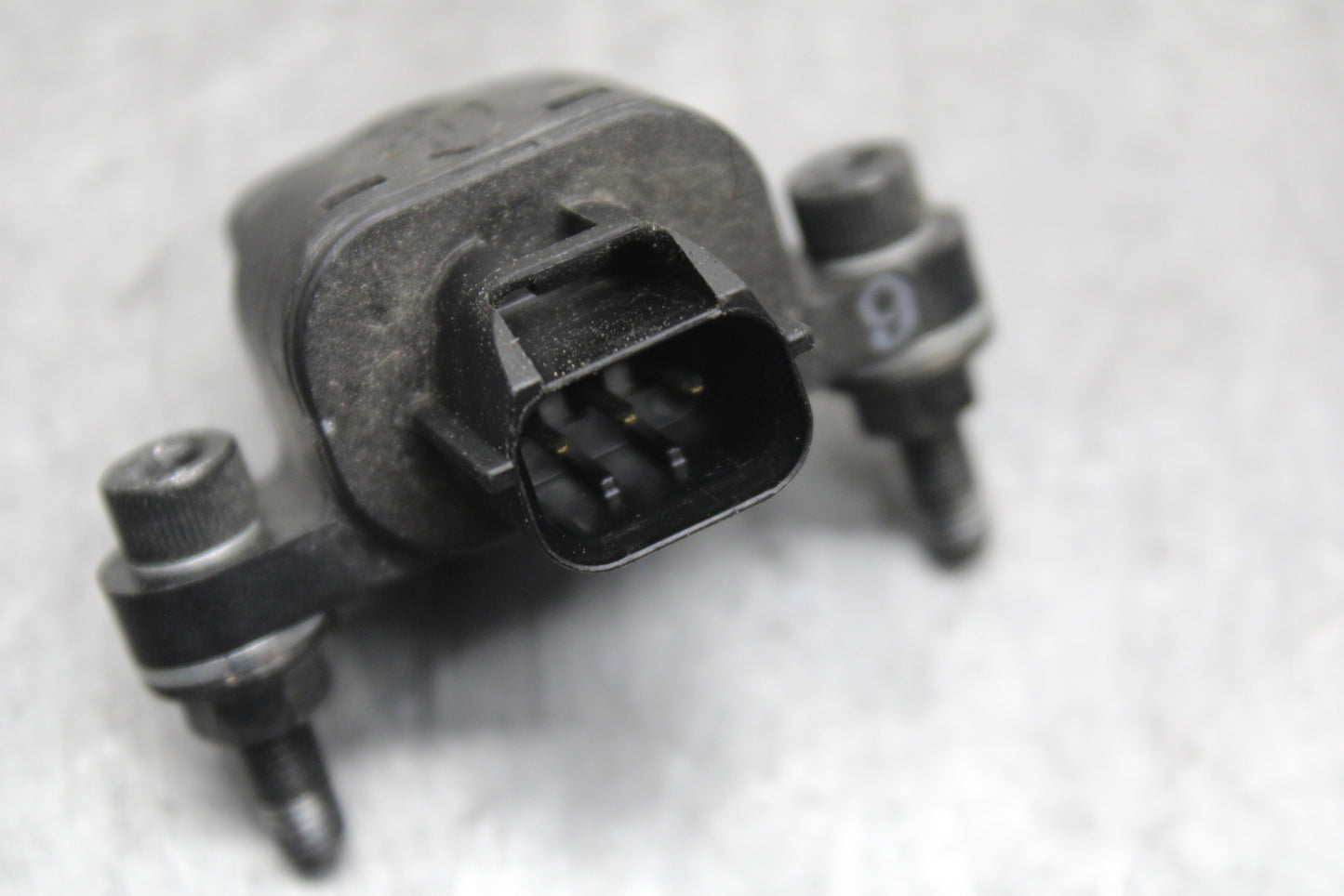 13-18 KAWASAKI NINJA ZX6R TIP OVER BANK ANGLE CRASH SENSOR  21176-0026 BB666