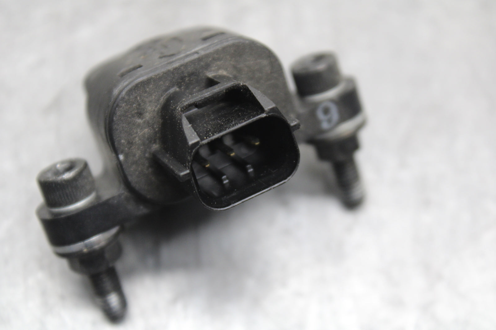 13-18 KAWASAKI NINJA ZX6R TIP OVER BANK ANGLE CRASH SENSOR  21176-0026 BB666