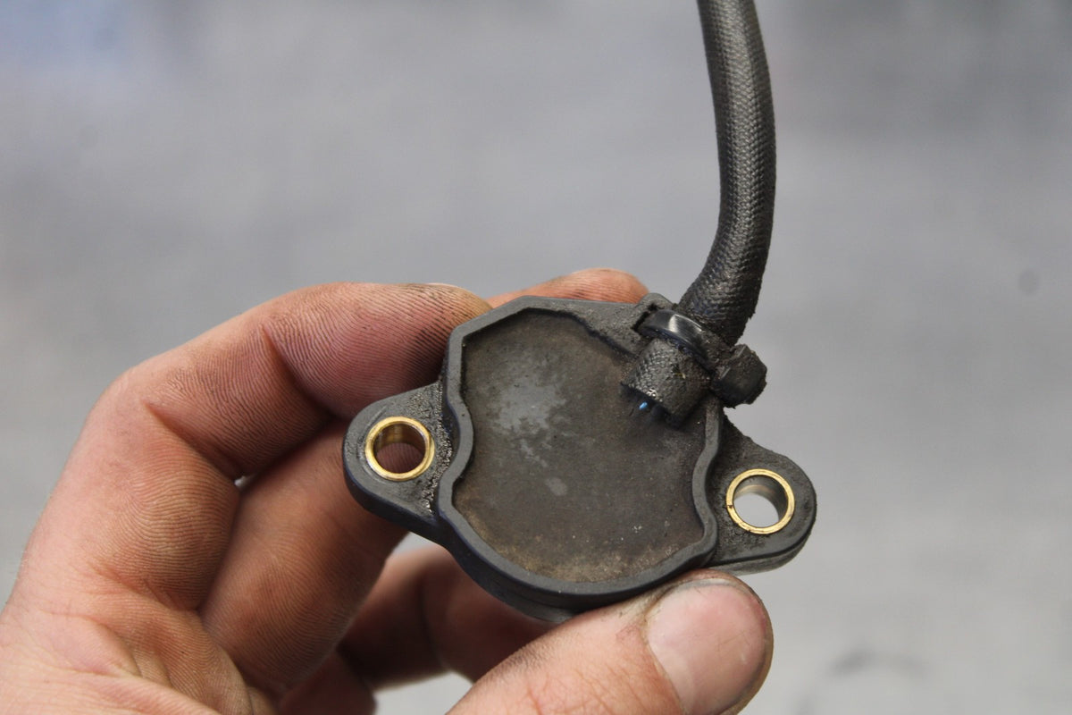 15 TRIUMPH TIGER 800 ENGINE MOTOR GEAR POSTION SENSOR BB873
