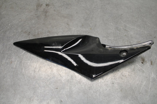 06-07 SUZUKI GSXR 600 LEFT GAS TANK FUEL CELL PANEL COVER TRIM COWL  BB694