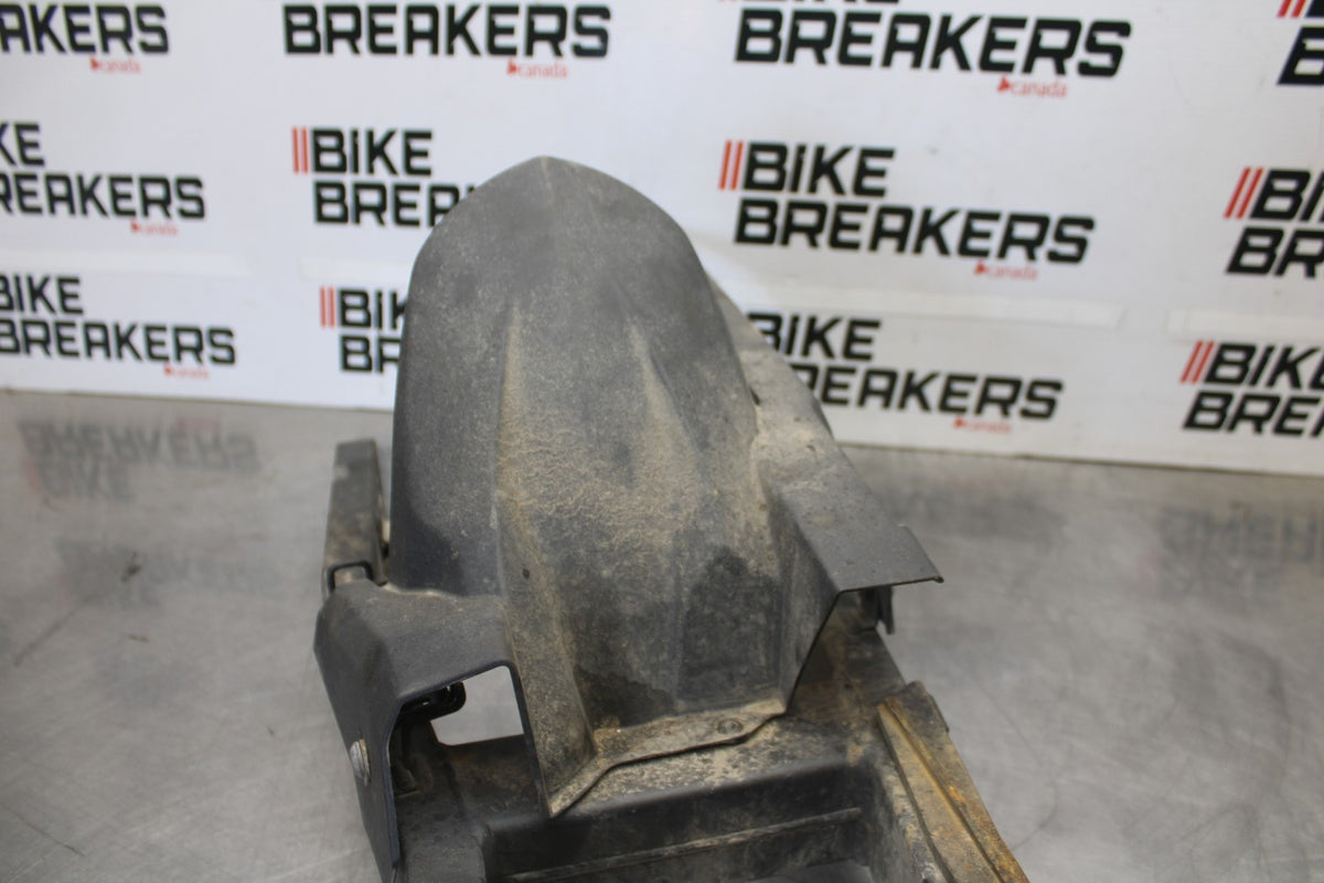 24-25 KAWASAKI NINJA 500 ABS REAR SWINGARM BACK SUSPENSION SWING ARM BB899