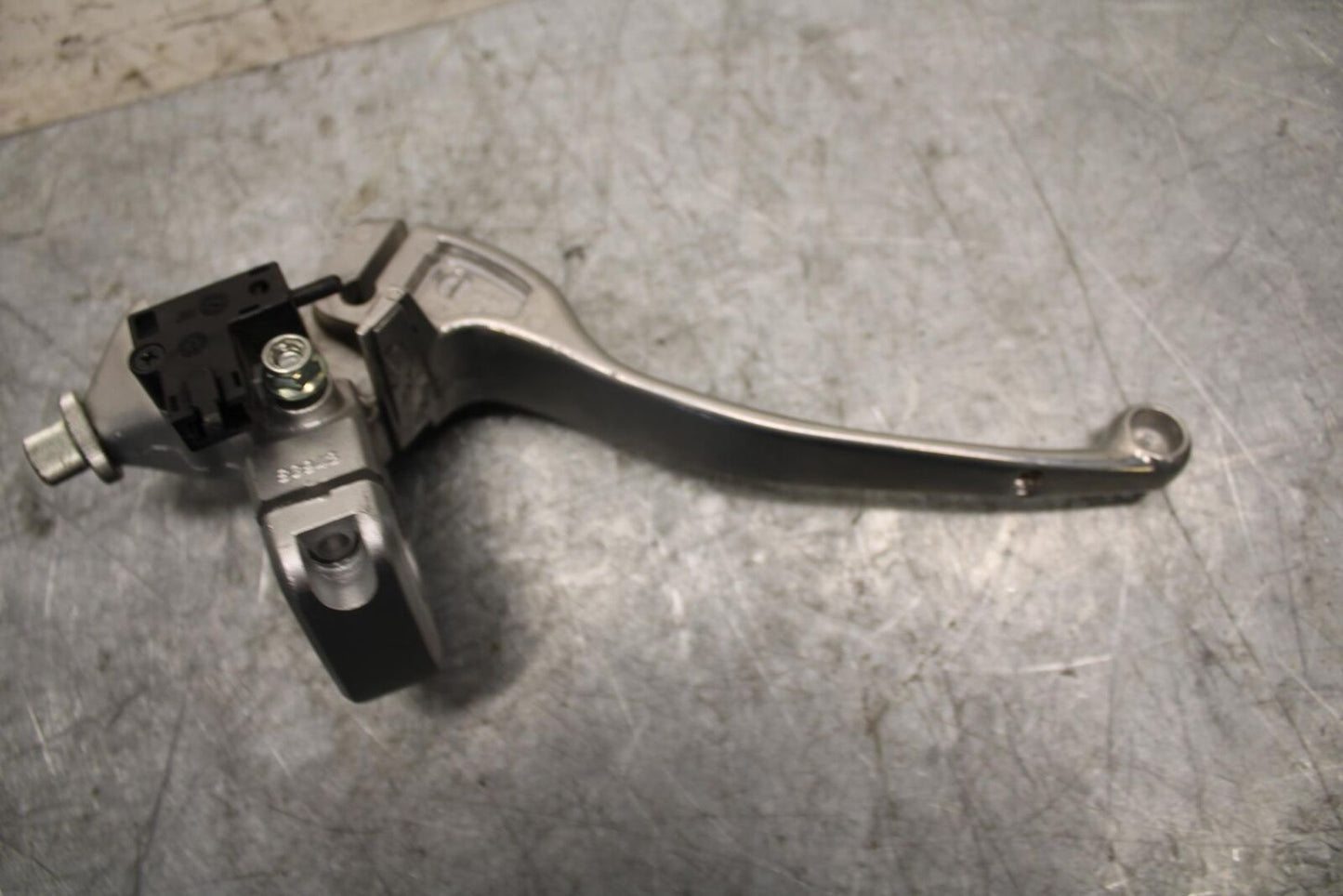2007 Suzuki Boulevard M50 CLUTCH PERCH MOUNT WITH LEVER  BB537