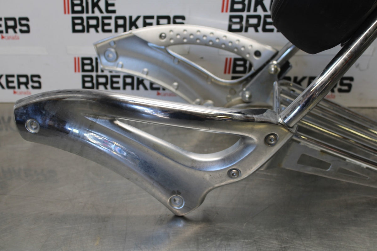08 KAWASAKI VULCAN 1600 VN1600D NOMAD BACK REST SISSY BAR BB904
