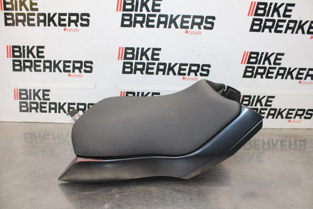 12 KAWASAKI NINJA 650 EX650E FRONT DRIVERS SEAT PAD SADDLE PILLION BB926