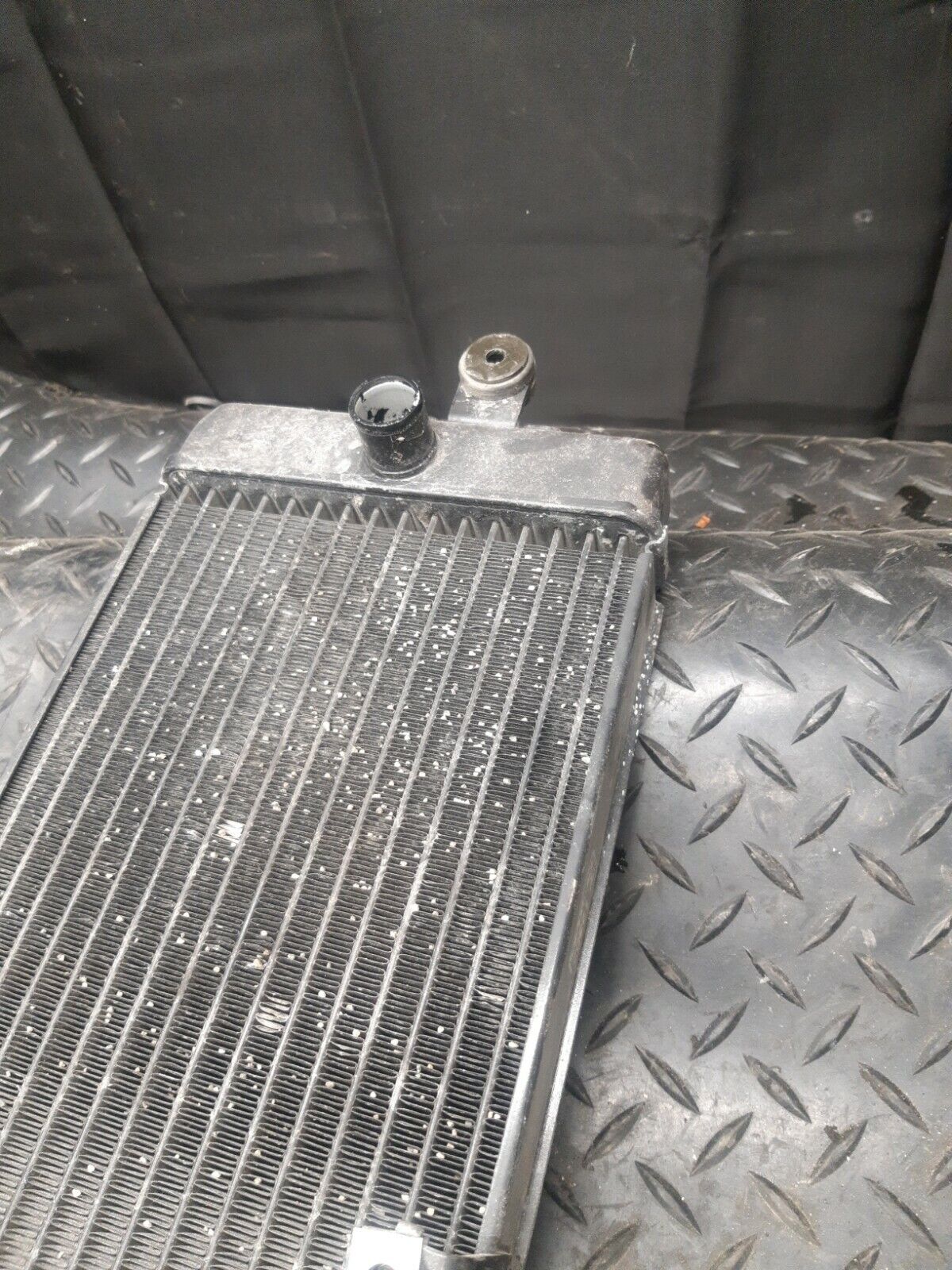 03-05 HONDA SHADOW CLASSIC 750 ENGINE COOLER COOLING RADIATOR RADIATER BB229