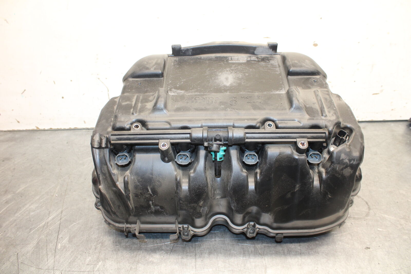 17-21 HONDA CBR1000RR SP AIRBOX AIR INTAKE FILTER BOX BB681