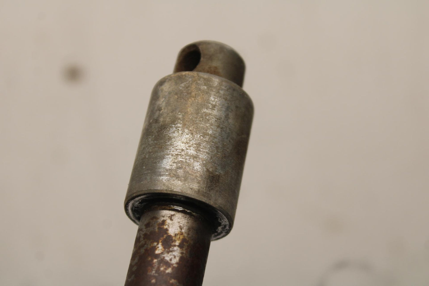 1983 Honda V45 Magna VF750C REAR AXLE BACK WHEEL RIM PIVOT BOLT AXEL BB91