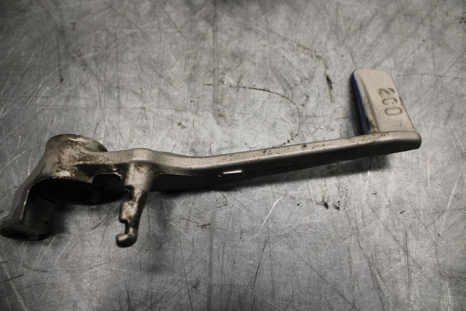 07 YAMAHA YZF R6 RIGHT REARSET BRAKE FOOT PEDAL 2C0-27211-00-00 BB495