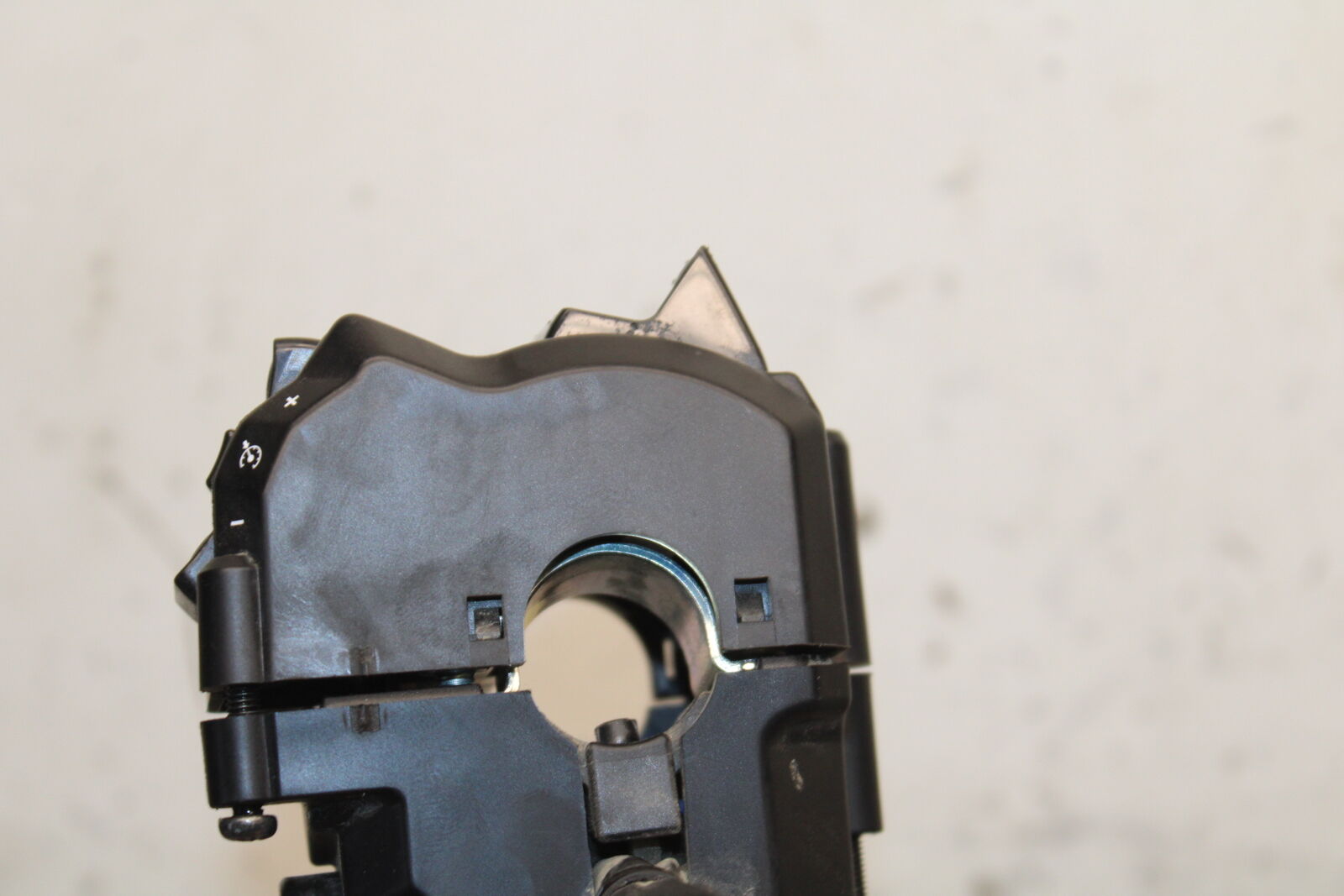22-24 YAMAHA XSR900 LEFT CLIP ON HANDLE HORN SIGNALS SWITCH SWITCHES BB683