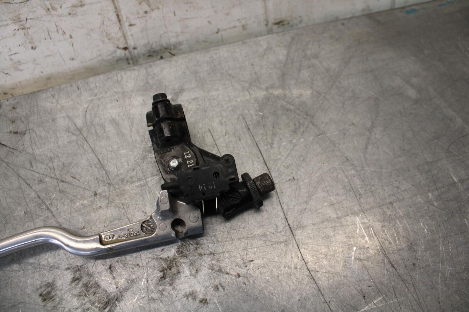 2011 Honda CBR600RR CLUTCH PERCH MOUNT WITH LEVER  BB520