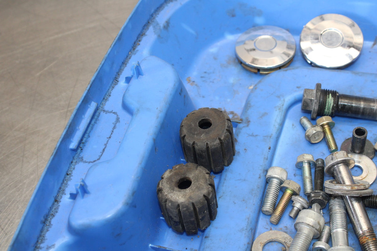 03-08 HONDA VTX1300C MOUNTING BOLTS HARDWARE SCREWS BB868
