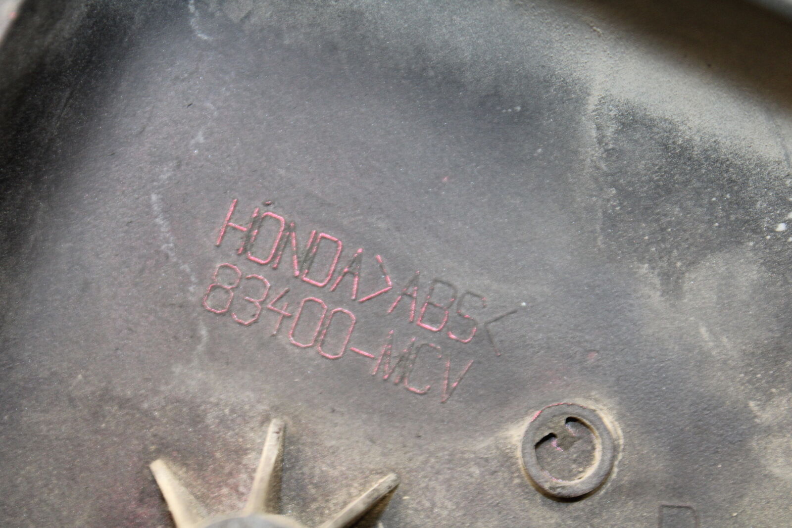 02-04 HONDA VTX1800S SIDE COVER PANEL COWL FAIRING BB712