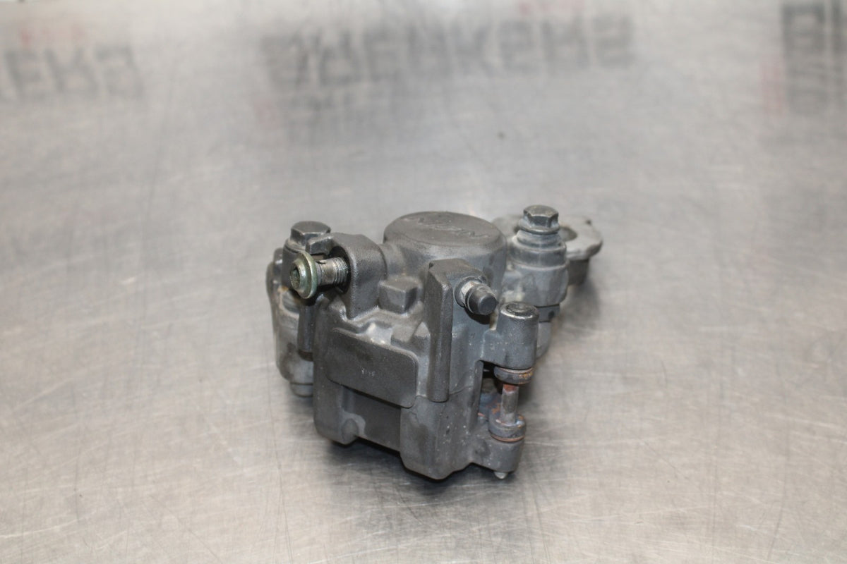 07-08 YAMAHA YZF R1 REAR BACK BRAKE CALIPER W MOUNT BRACKET BB771