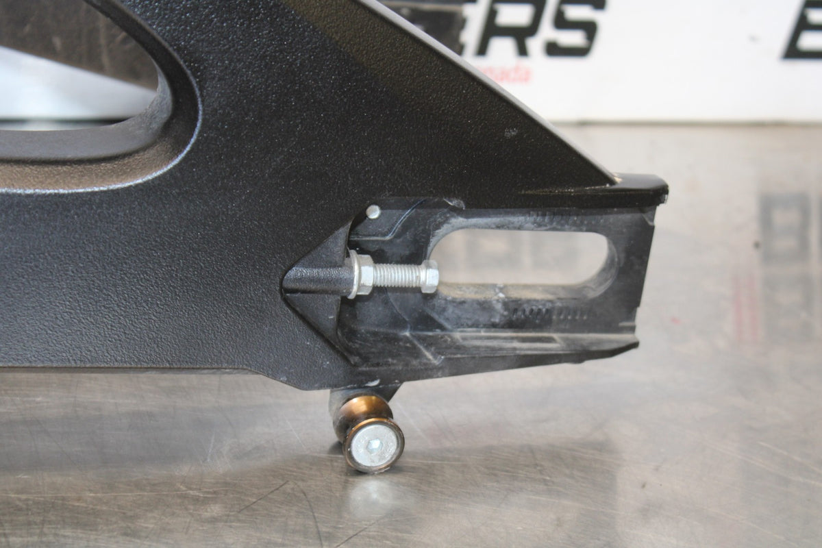 18 SUZUKI GSXR750 REAR SWINGARM BACK SUSPENSION SWING ARM BB891