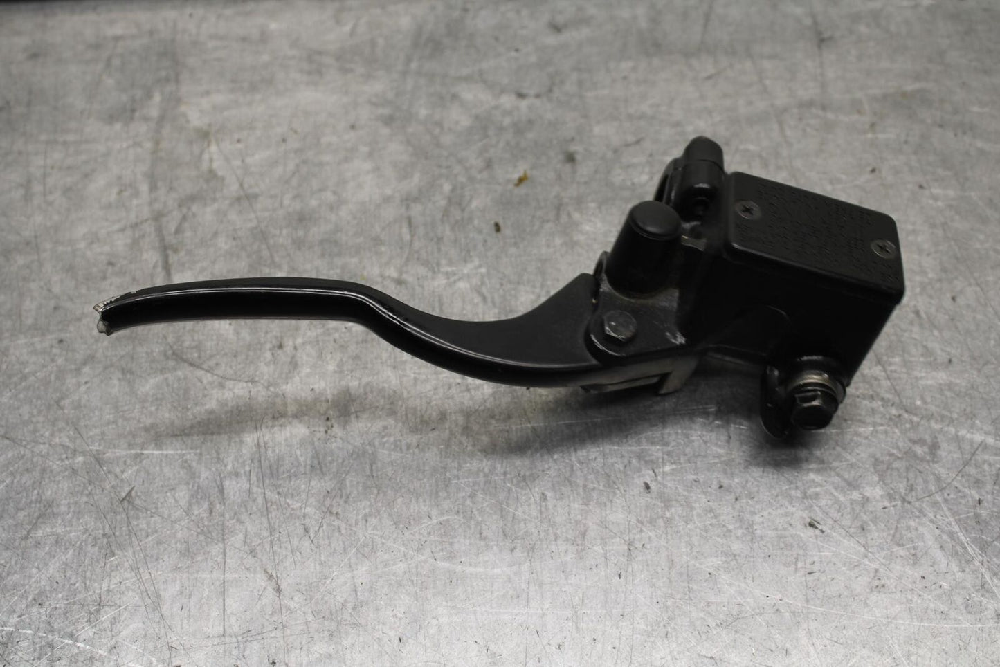 15-16 KAWASAKI EX300 FRONT BRAKE MASTER CYLINDER w/ LEVER BB635