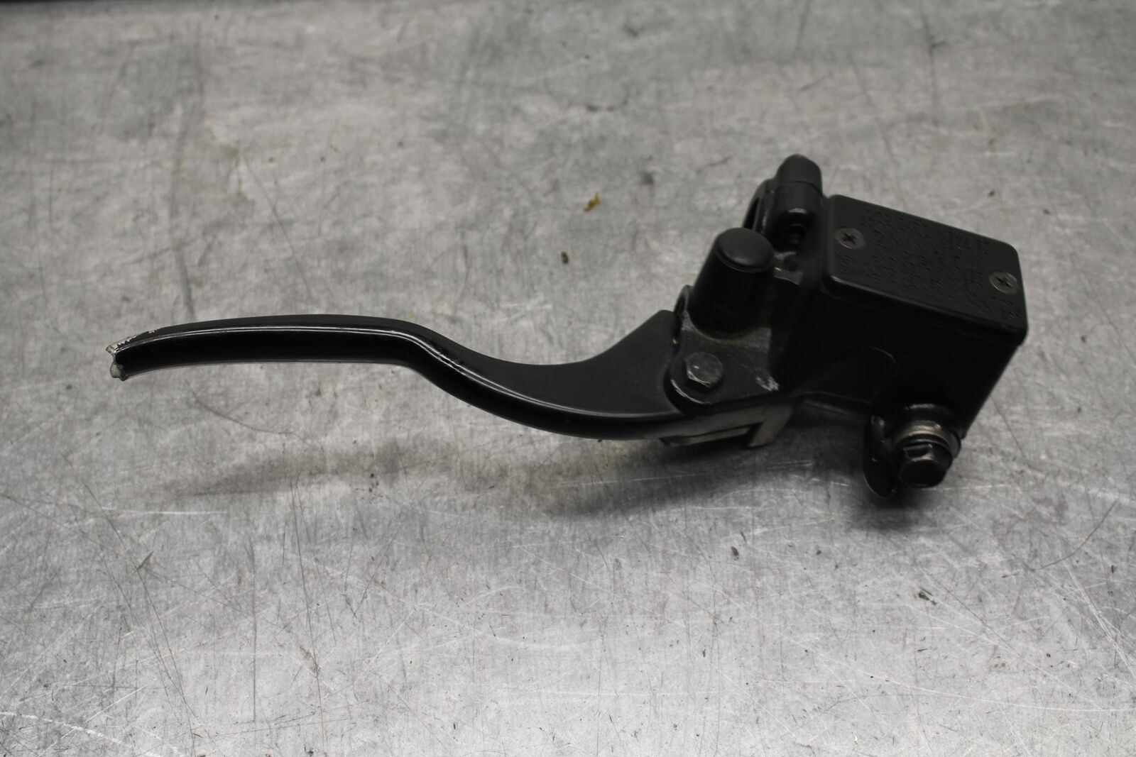 15-16 KAWASAKI EX300 FRONT BRAKE MASTER CYLINDER w/ LEVER BB635