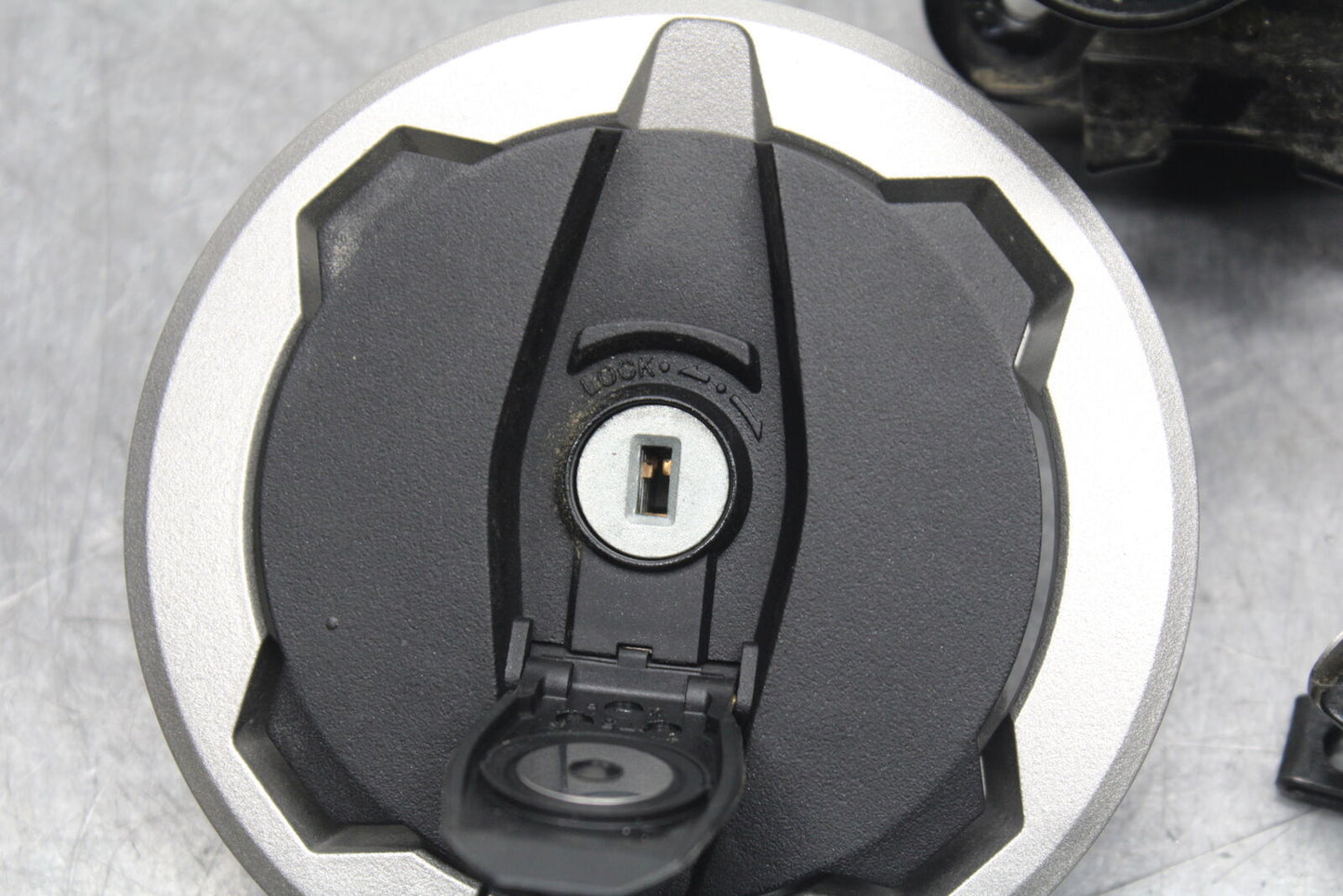 18-23 KAWASAKI NINJA 400 EX400 IGNITION LOCK KEY SET /GAS CAP & SEAT LOCK  BB747