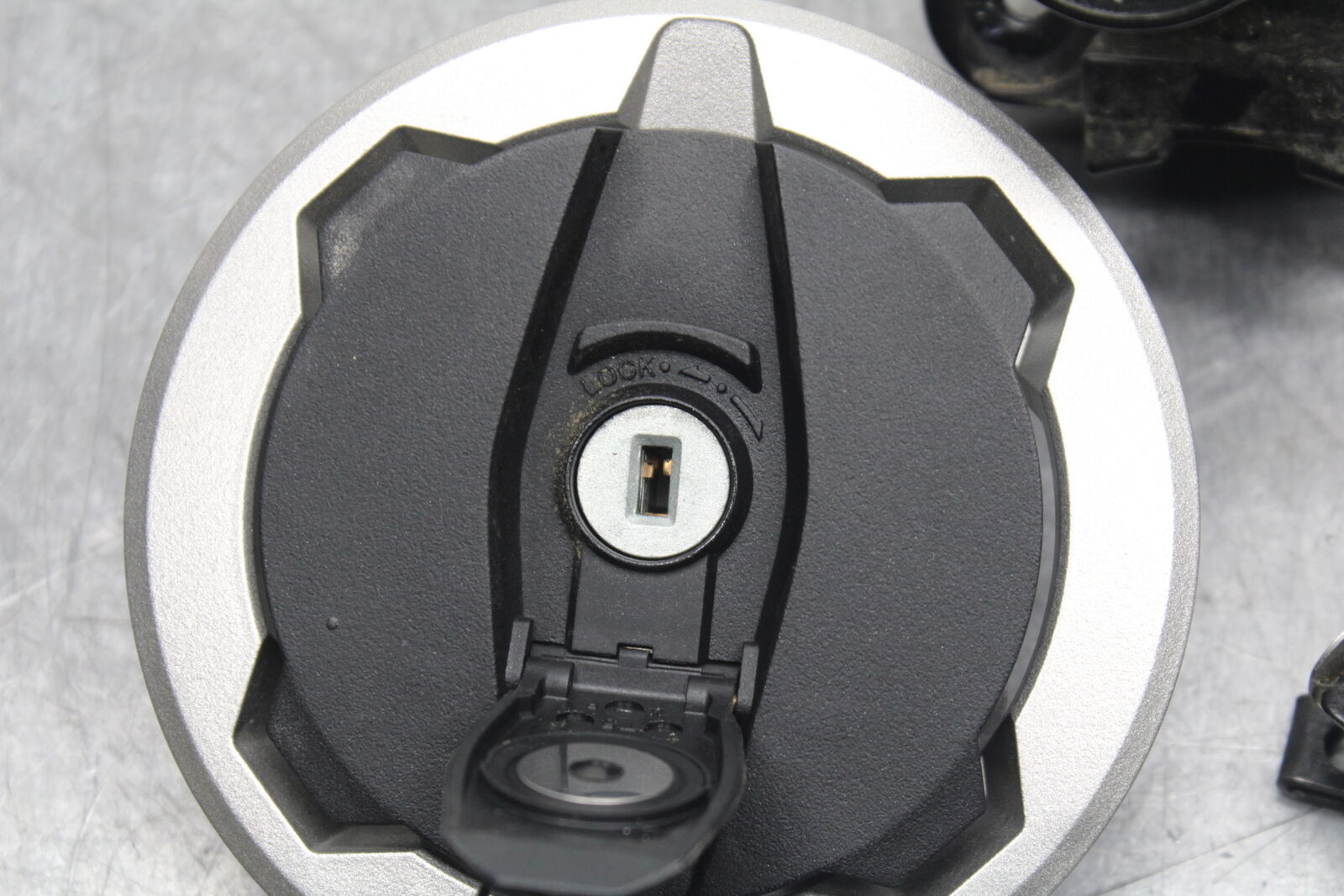 18-23 KAWASAKI NINJA 400 EX400 IGNITION LOCK KEY SET /GAS CAP & SEAT LOCK  BB747