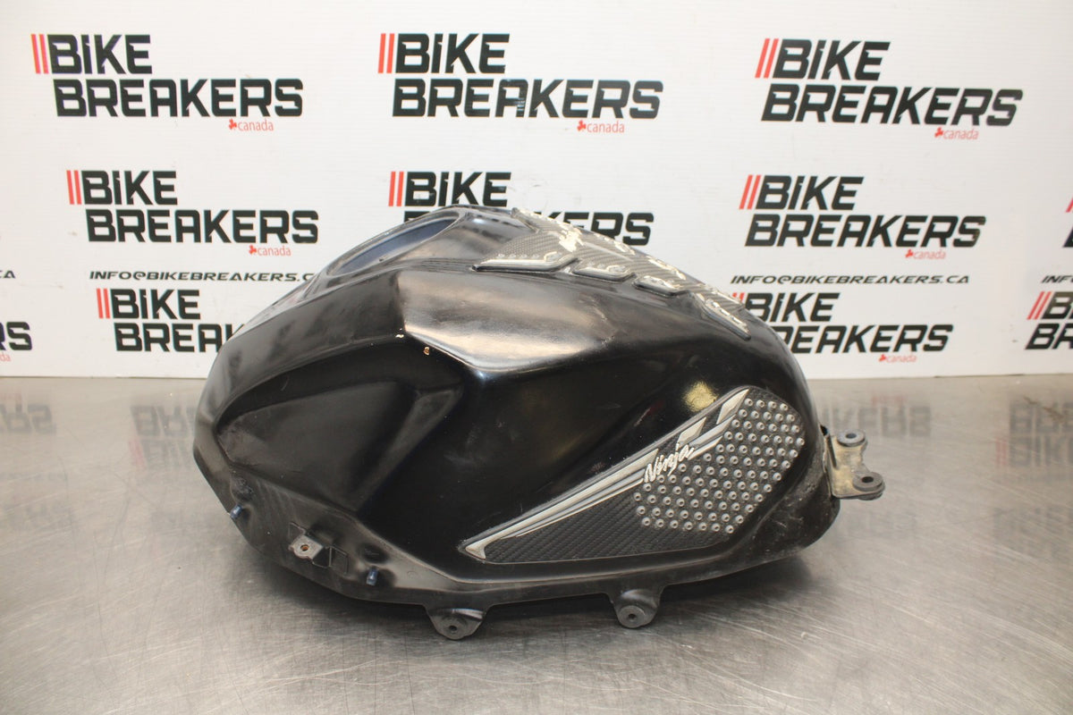 18-23 KAWASAKI NINJA 400 EX400 ABS GAS TANK FUEL CELL PETROL RESERVOIR BB795