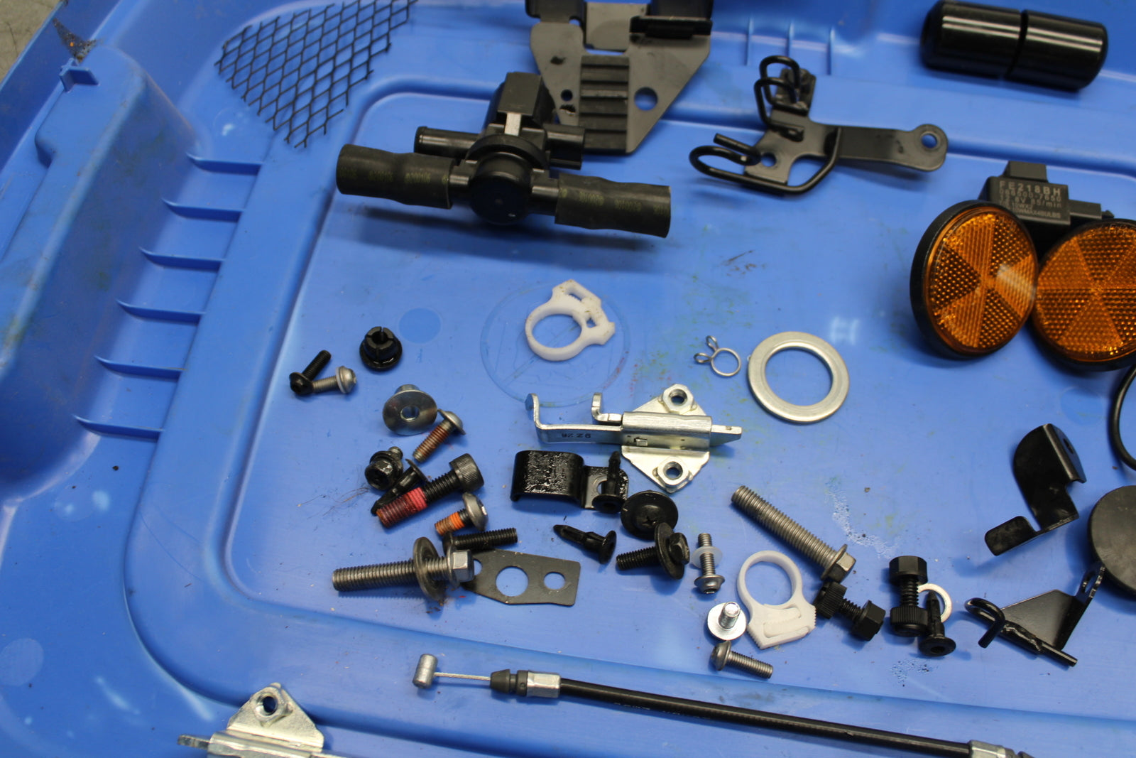 19-23 KAWASAKI NINJA ZX6R MOUNTING BOLTS HARDWARE MOTOR SCREWS BB749