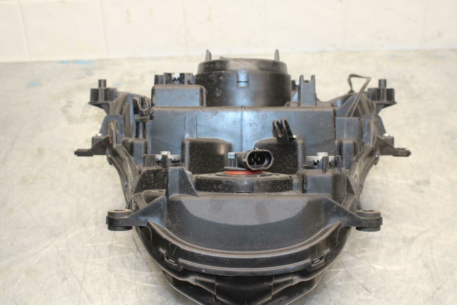 15-21 SUZUKI GSXR600 FRONT HEADLIGHT HEAD LIGHT LAMP BB418