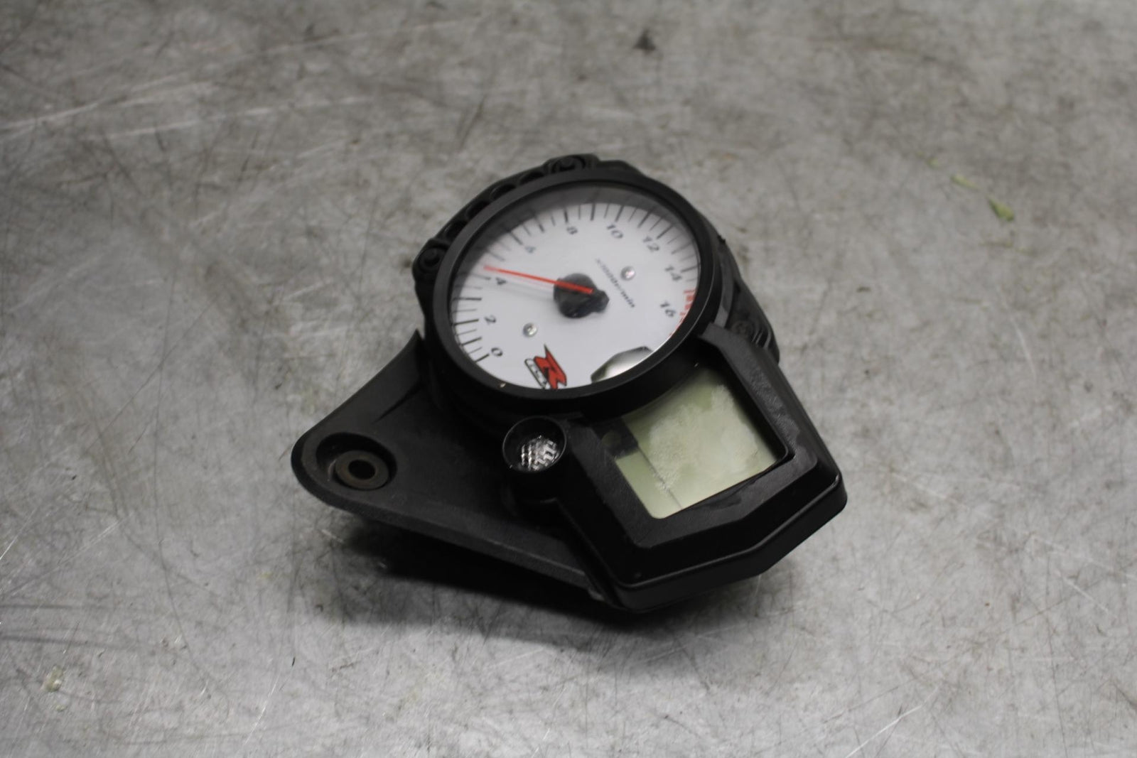 06-07 SUZUKI GSXR750 SPEEDO TACH GAUGES DISPLAY CLUSTER SPEEDOMETER BB543#B