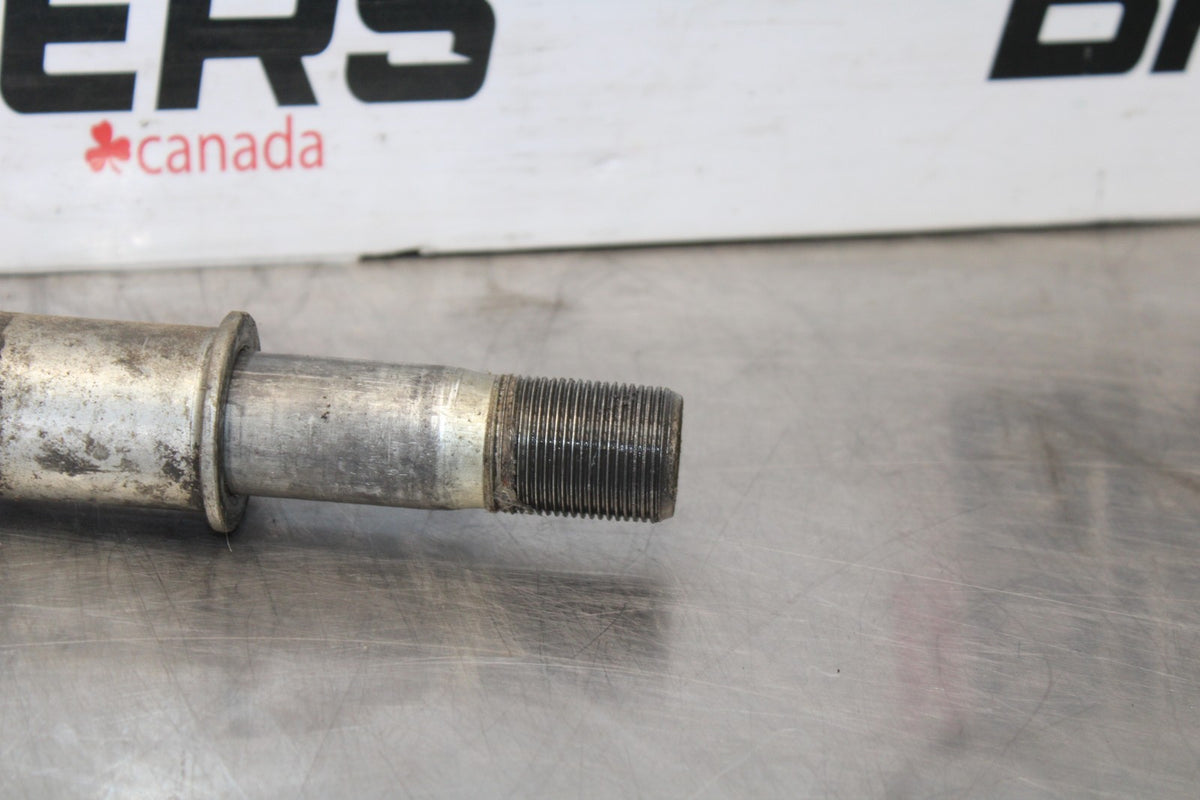 03 KAWASAKI VULCAN 1600 FRONT WHEEL RIM AXLE PIVOT BOLT BB865
