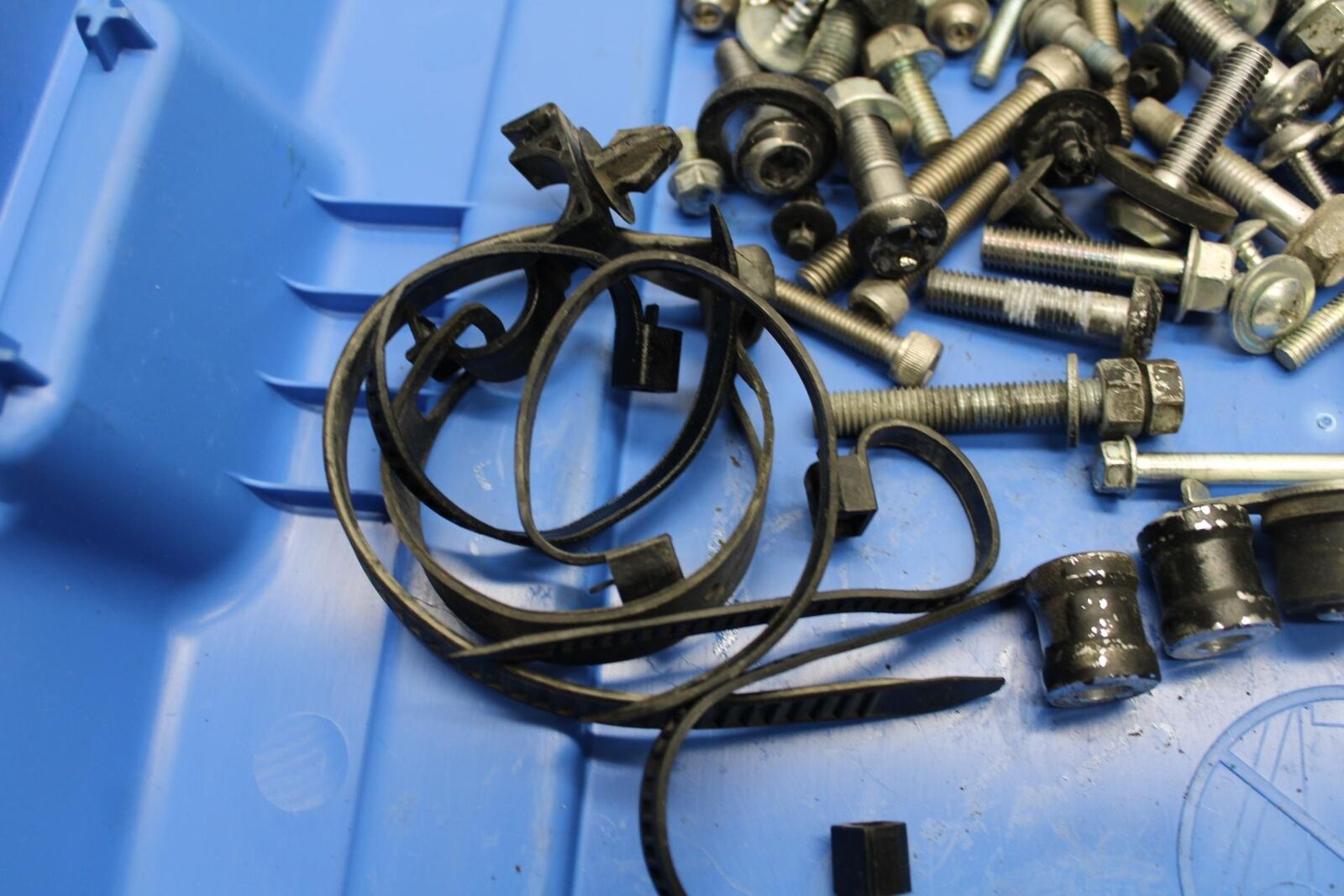 2012 Yamaha FZ8  MISC. MOUNTING BOLTS HARDWARE SCREWS BB550