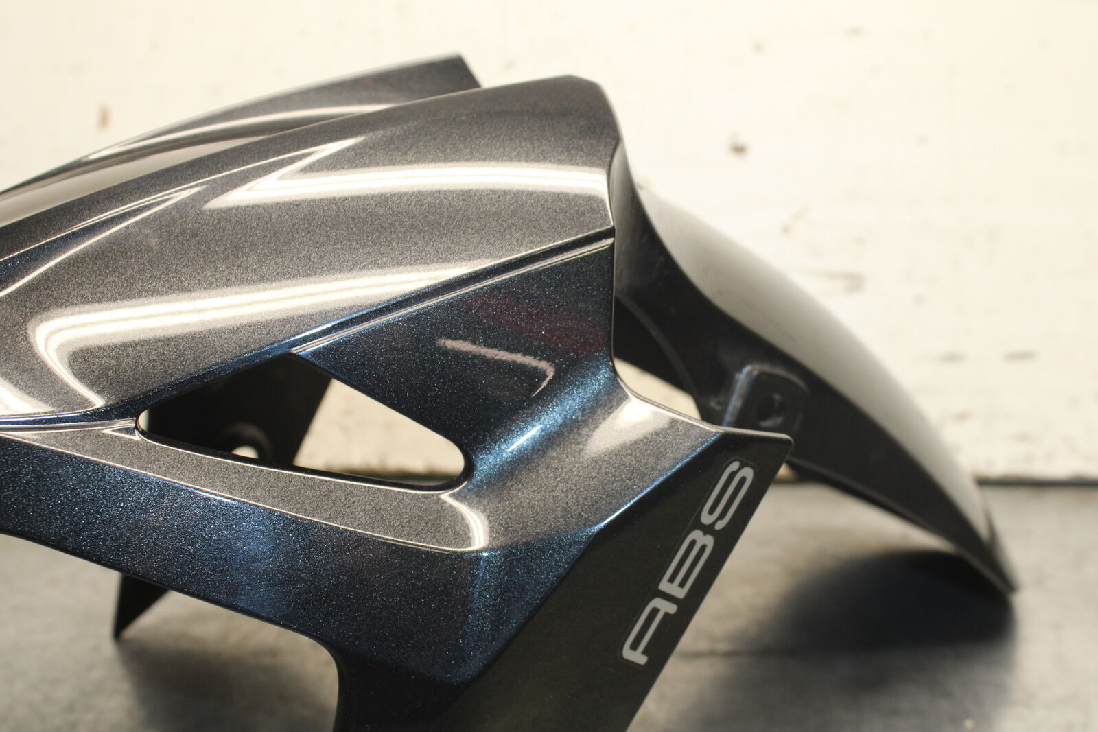 18-23 KAWASAKI NINJA 400 EX400 ABS FRONT WHEEL FENDER COWL FAIRING BB747