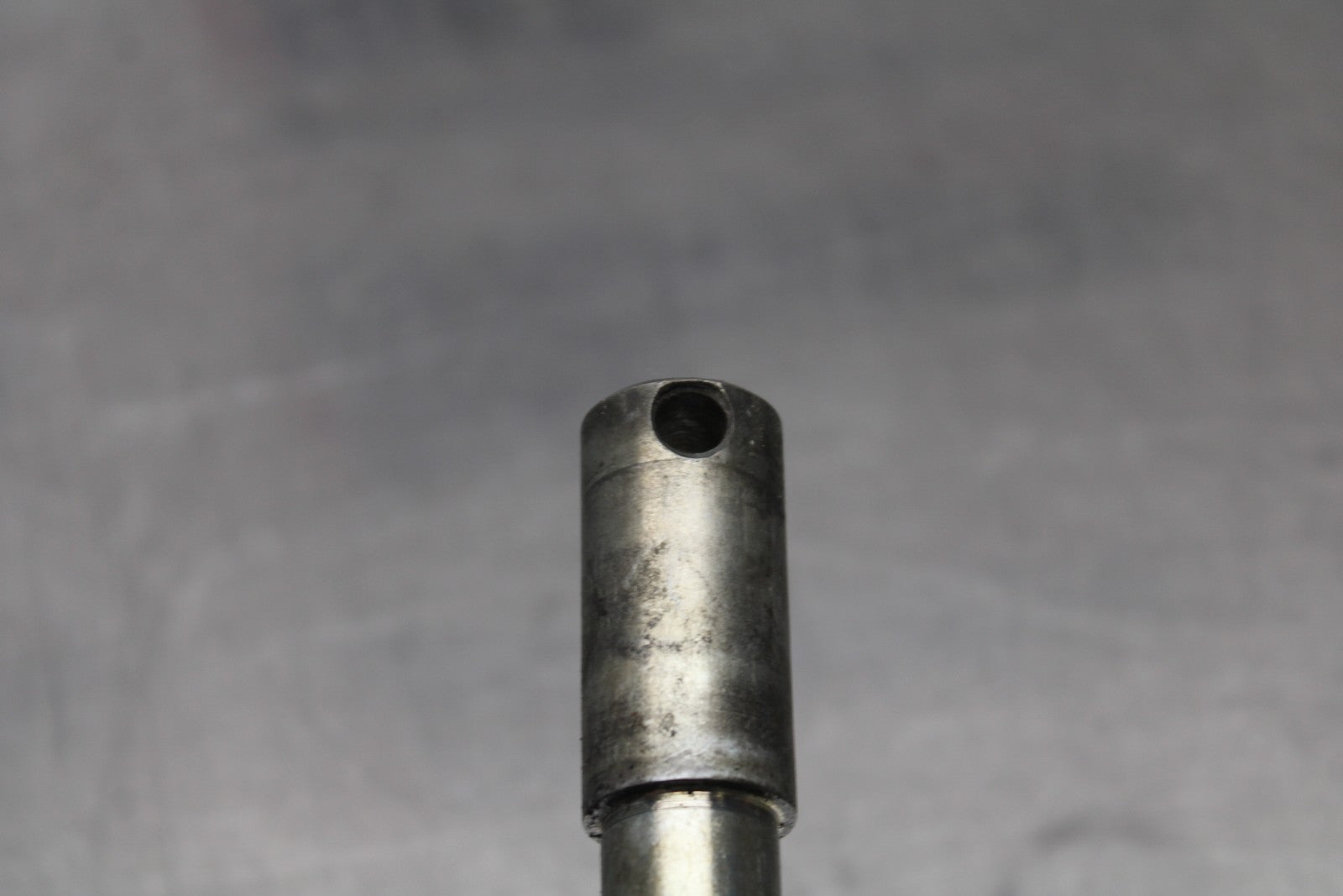 03-08 KAWASAKI VULCAN 1600 FRONT WHEEL RIM AXLE PIVOT BOLT BB196