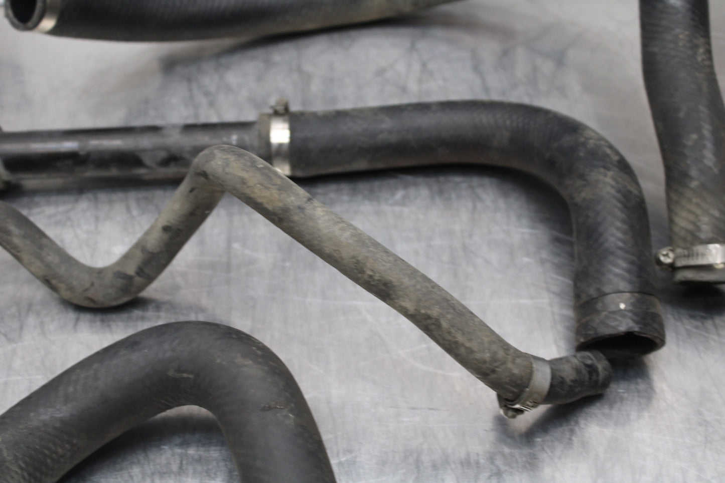 04-05 KAWASAKI NINJA ZX10R RADIATOR HOSES ENGINE COOLANT WATER PIPES BB163