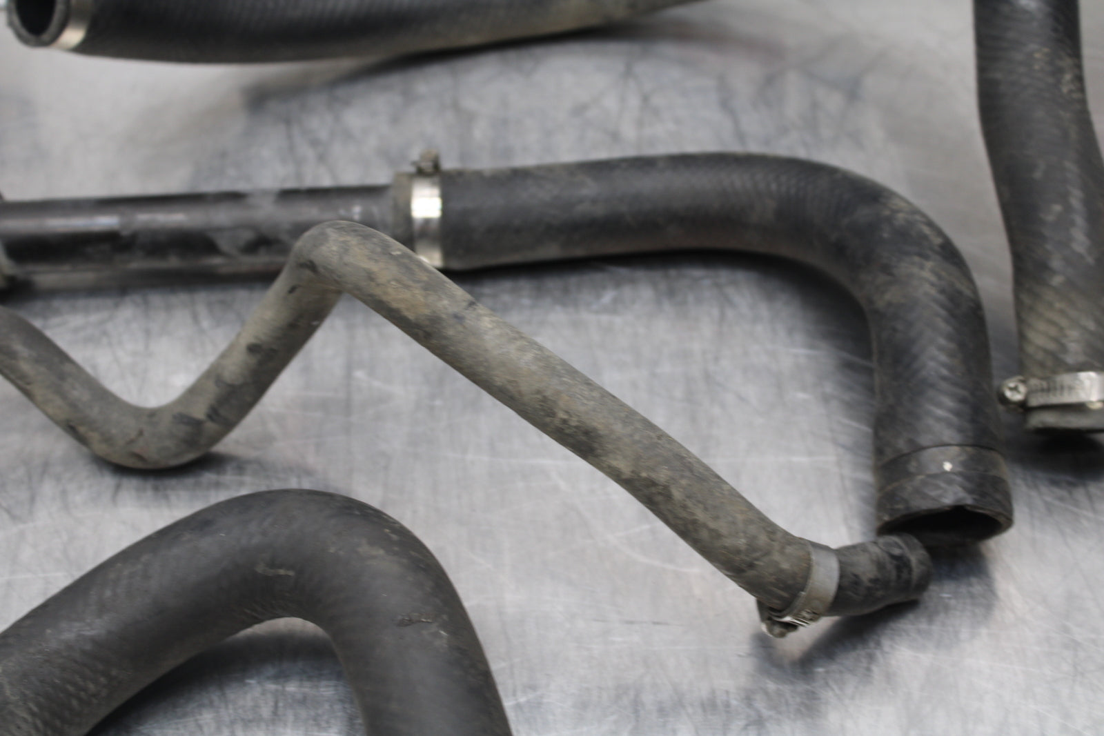 04-05 KAWASAKI NINJA ZX10R RADIATOR HOSES ENGINE COOLANT WATER PIPES BB163